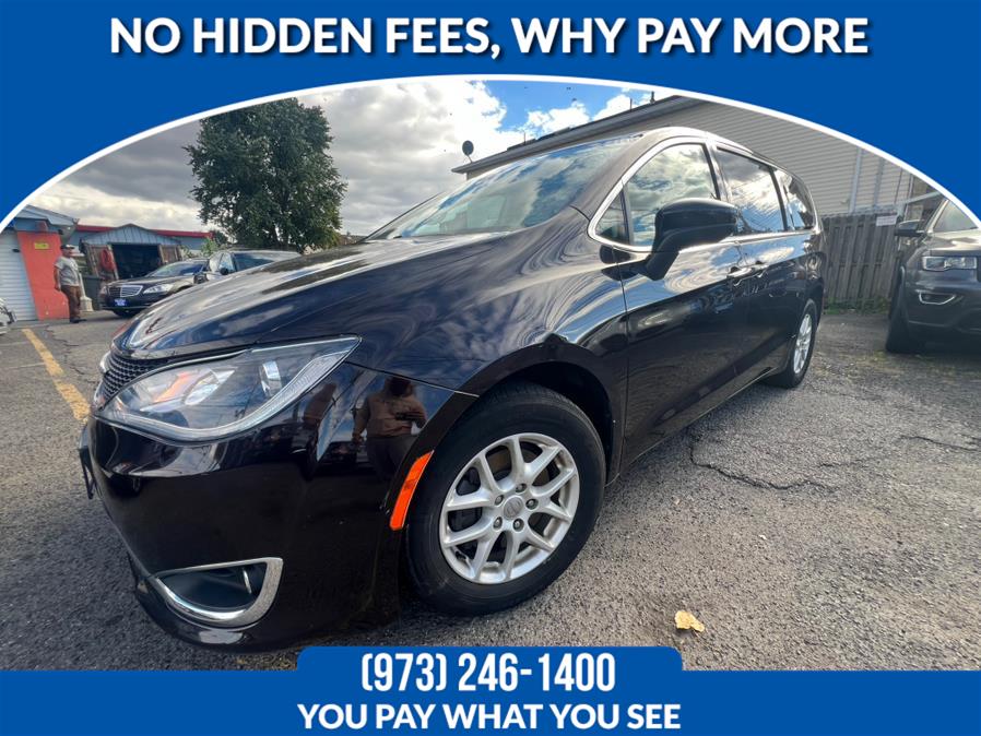 Used 2017 Chrysler Pacifica in Lodi, New Jersey | Route 46 Auto Sales Inc. Lodi, New Jersey
