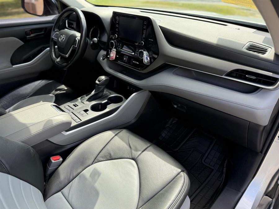 2022 Toyota Highlander L, available for sale in Lawrence, Massachusetts | Home Run Auto Sales Inc. Lawrence, Massachusetts 2022 Toyota Highlander L, available for sale in Lawrence, Massachusetts | Home Run Auto Sales Inc. Lawrence, Massachusetts