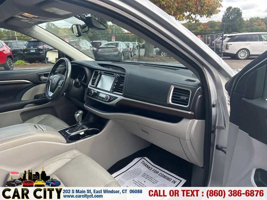 2015 Toyota Highlander AWD 4dr V6 Limited (Natl), available for sale in East Windsor, Connecticut | Car City LLC. East Windsor, Connecticut 2015 Toyota Highlander AWD 4dr V6 Limited (Natl), available for sale in East Windsor, Connecticut | Car City LLC. East Windsor, Connecticut