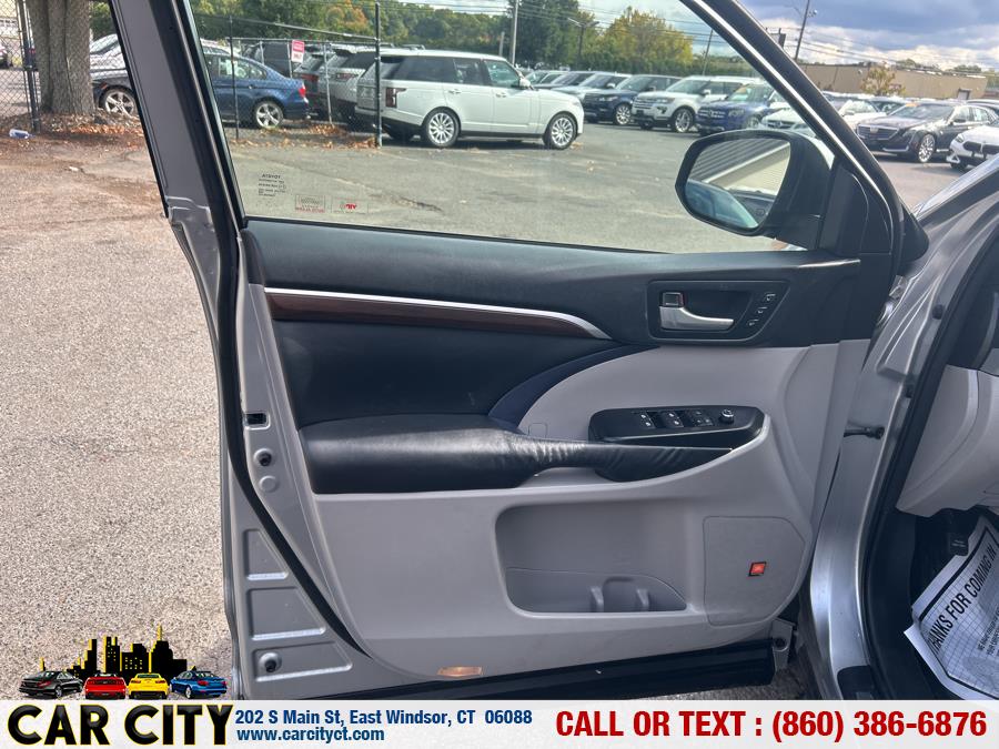 2015 Toyota Highlander AWD 4dr V6 Limited (Natl), available for sale in East Windsor, Connecticut | Car City LLC. East Windsor, Connecticut 2015 Toyota Highlander AWD 4dr V6 Limited (Natl), available for sale in East Windsor, Connecticut | Car City LLC. East Windsor, Connecticut