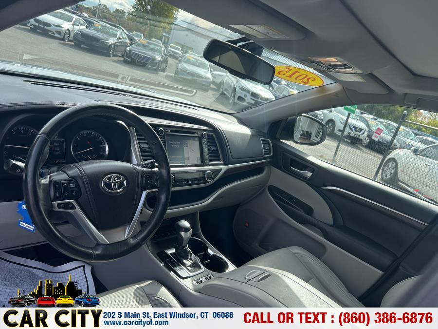 2015 Toyota Highlander AWD 4dr V6 Limited (Natl), available for sale in East Windsor, Connecticut | Car City LLC. East Windsor, Connecticut 2015 Toyota Highlander AWD 4dr V6 Limited (Natl), available for sale in East Windsor, Connecticut | Car City LLC. East Windsor, Connecticut