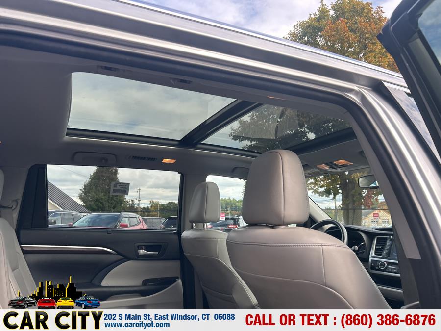 2015 Toyota Highlander AWD 4dr V6 Limited (Natl), available for sale in East Windsor, Connecticut | Car City LLC. East Windsor, Connecticut 2015 Toyota Highlander AWD 4dr V6 Limited (Natl), available for sale in East Windsor, Connecticut | Car City LLC. East Windsor, Connecticut