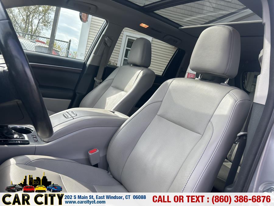 2015 Toyota Highlander AWD 4dr V6 Limited (Natl), available for sale in East Windsor, Connecticut | Car City LLC. East Windsor, Connecticut 2015 Toyota Highlander AWD 4dr V6 Limited (Natl), available for sale in East Windsor, Connecticut | Car City LLC. East Windsor, Connecticut