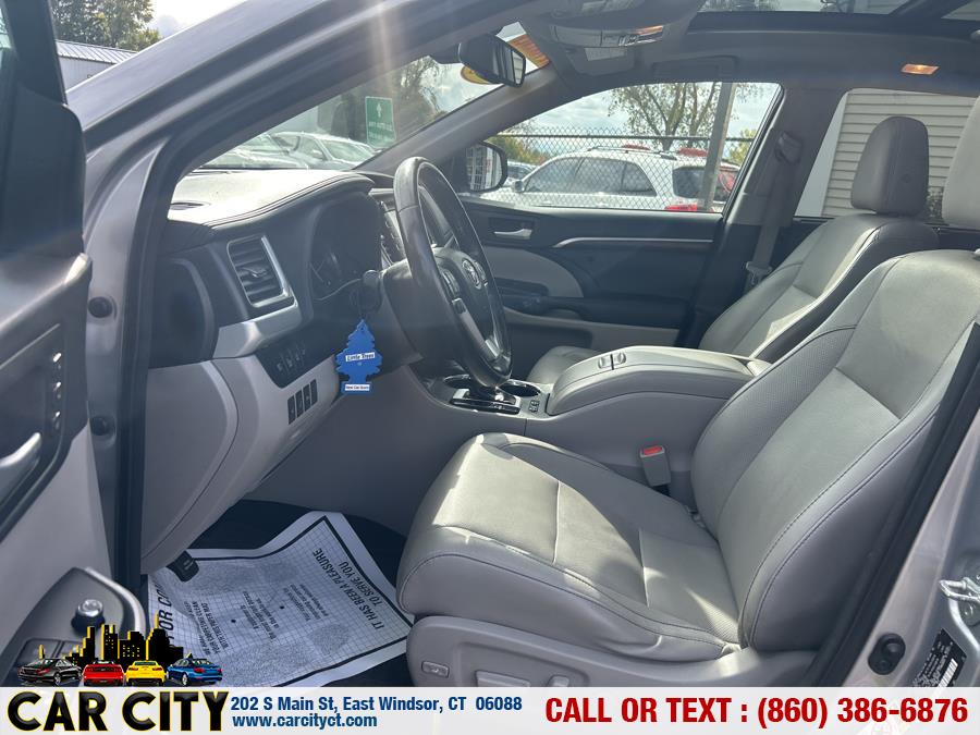 2015 Toyota Highlander AWD 4dr V6 Limited (Natl), available for sale in East Windsor, Connecticut | Car City LLC. East Windsor, Connecticut 2015 Toyota Highlander AWD 4dr V6 Limited (Natl), available for sale in East Windsor, Connecticut | Car City LLC. East Windsor, Connecticut