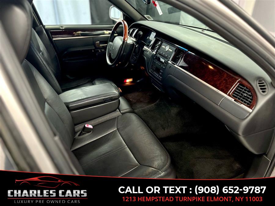 2011 Lincoln Town Car Signature Limited, available for sale in Elmont, New York | Charles Cars. Elmont, New York 2011 Lincoln Town Car Signature Limited, available for sale in Elmont, New York | Charles Cars. Elmont, New York