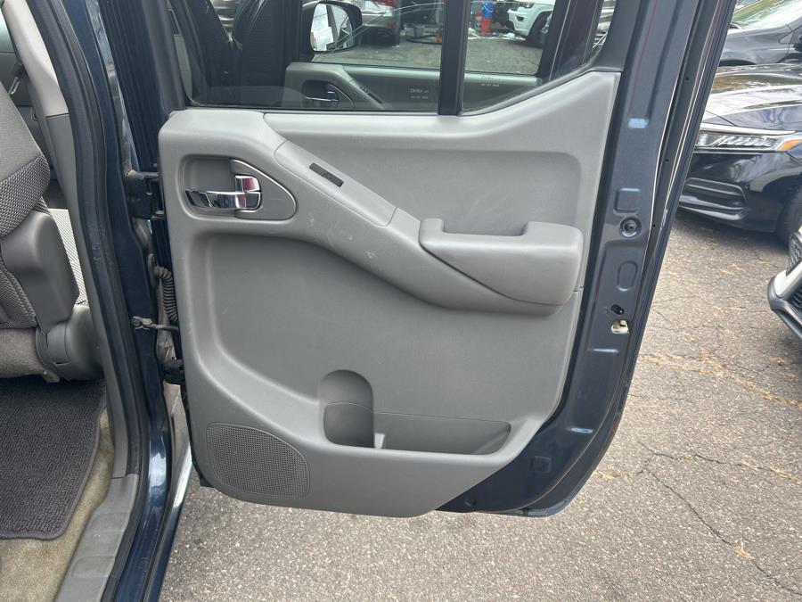 2014 Nissan Frontier 4WD Crew Cab SWB Auto PRO-4X, available for sale in Vernon Rockville, Connecticut | Vernon Motor Cars. Vernon Rockville, Connecticut 2014 Nissan Frontier 4WD Crew Cab SWB Auto PRO-4X, available for sale in Vernon Rockville, Connecticut | Vernon Motor Cars. Vernon Rockville, Connecticut