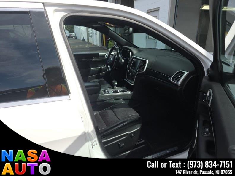 2015 Jeep Grand Cherokee 4WD 4dr High Altitude, available for sale in Passaic, New Jersey | Nasa Auto. Passaic, New Jersey 2015 Jeep Grand Cherokee 4WD 4dr High Altitude, available for sale in Passaic, New Jersey | Nasa Auto. Passaic, New Jersey