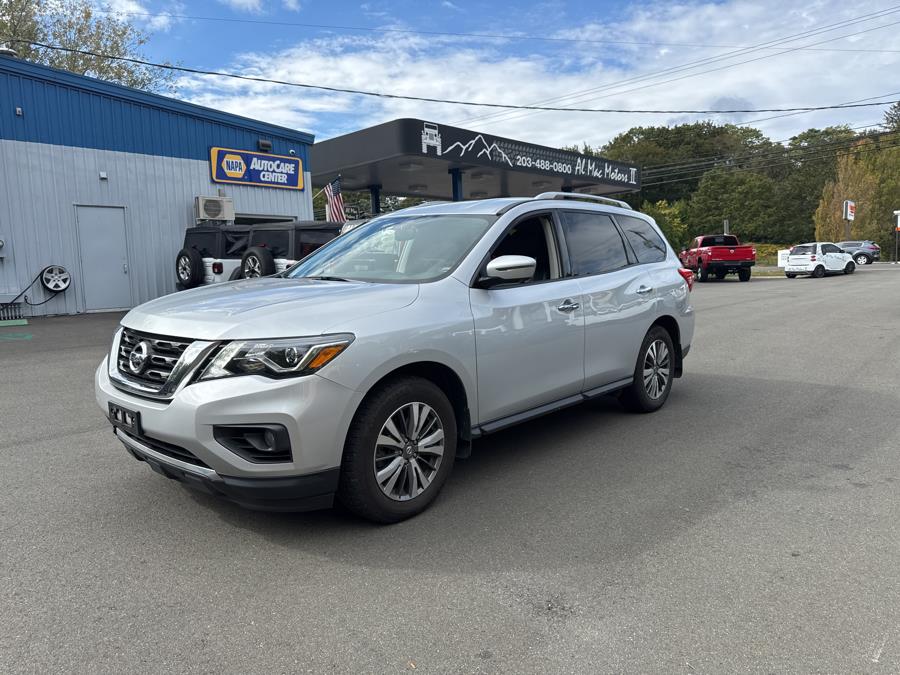 Used 2019 Nissan Pathfinder in Branford, Connecticut | Al Mac Motors 2. Branford, Connecticut