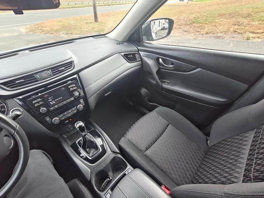 2017 Nissan Rogue 2017.5 AWD SV, available for sale in South Windsor, Connecticut | Fancy Rides LLC. South Windsor, Connecticut 2017 Nissan Rogue 2017.5 AWD SV, available for sale in South Windsor, Connecticut | Fancy Rides LLC. South Windsor, Connecticut