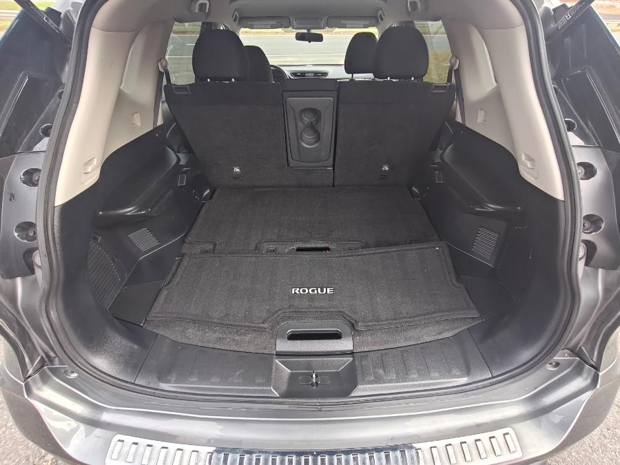 2017 Nissan Rogue 2017.5 AWD SV, available for sale in South Windsor, Connecticut | Fancy Rides LLC. South Windsor, Connecticut 2017 Nissan Rogue 2017.5 AWD SV, available for sale in South Windsor, Connecticut | Fancy Rides LLC. South Windsor, Connecticut