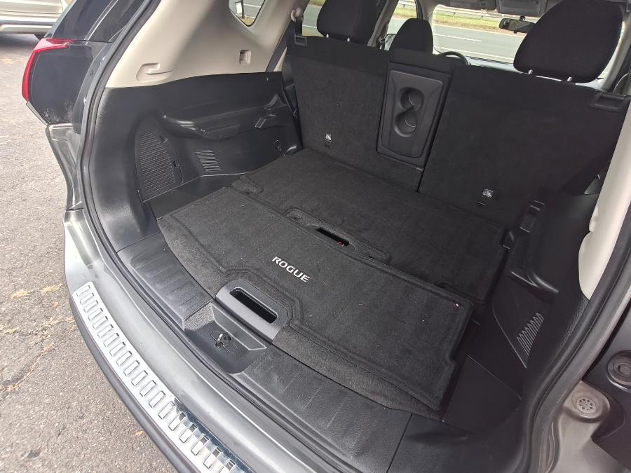 2017 Nissan Rogue 2017.5 AWD SV, available for sale in South Windsor, Connecticut | Fancy Rides LLC. South Windsor, Connecticut 2017 Nissan Rogue 2017.5 AWD SV, available for sale in South Windsor, Connecticut | Fancy Rides LLC. South Windsor, Connecticut