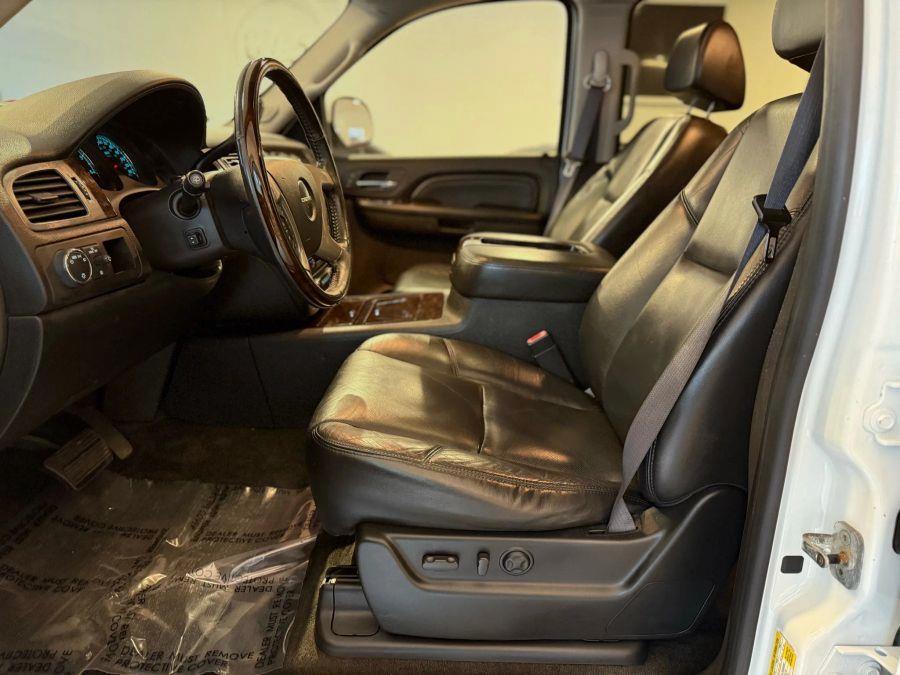 2009 GMC Yukon Denali Sport Utility 4D, available for sale in Santa Ana, California | K&T Motor LLC. Santa Ana, California 2009 GMC Yukon Denali Sport Utility 4D, available for sale in Santa Ana, California | K&T Motor LLC. Santa Ana, California