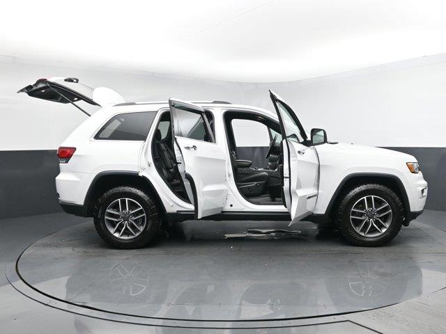 2021 Jeep Grand Cherokee Limited, available for sale in Woodside, New York | Drive Central. Woodside, New York 2021 Jeep Grand Cherokee Limited, available for sale in Woodside, New York | Drive Central. Woodside, New York