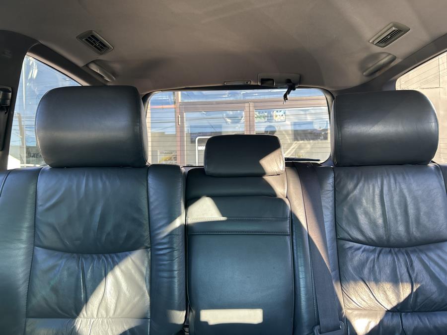 2004 Lexus GX 470 4dr SUV 4WD, available for sale in Jersey City, New Jersey | Luxe Auto Galleria. Jersey City, New Jersey 2004 Lexus GX 470 4dr SUV 4WD, available for sale in Jersey City, New Jersey | Luxe Auto Galleria. Jersey City, New Jersey