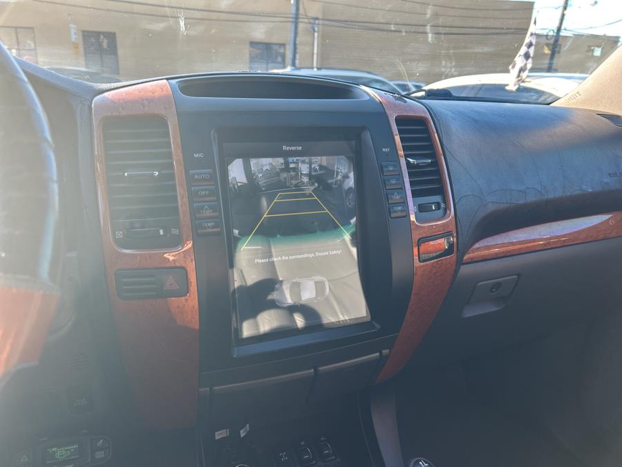 2004 Lexus GX 470 4dr SUV 4WD, available for sale in Jersey City, New Jersey | Luxe Auto Galleria. Jersey City, New Jersey 2004 Lexus GX 470 4dr SUV 4WD, available for sale in Jersey City, New Jersey | Luxe Auto Galleria. Jersey City, New Jersey