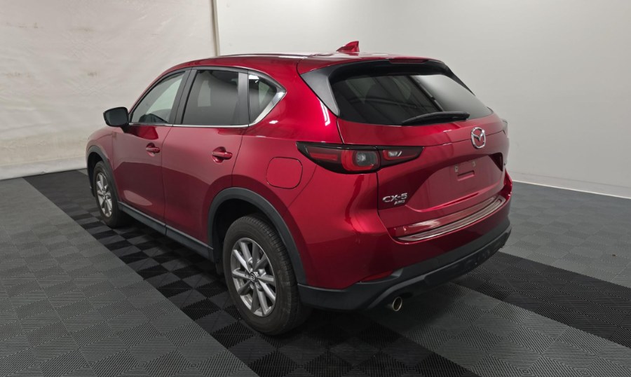 2023 Mazda CX-5 2.5 S Preferred photo 2