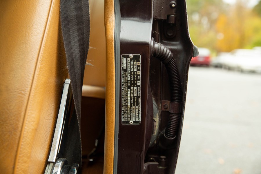 1972 Mercedes-Benz 280SE 4-Door Sedan, available for sale in North Salem, New York | Meccanic Shop North Inc. North Salem, New York 1972 Mercedes-Benz 280SE 4-Door Sedan, available for sale in North Salem, New York | Meccanic Shop North Inc. North Salem, New York