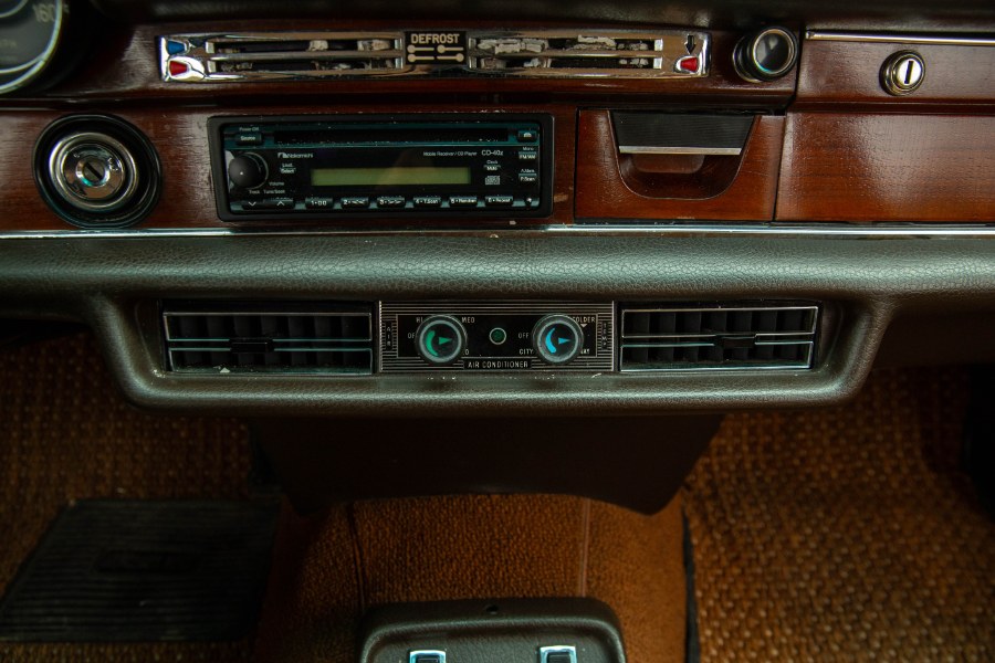 1972 Mercedes-Benz 280SE 4-Door Sedan, available for sale in North Salem, New York | Meccanic Shop North Inc. North Salem, New York 1972 Mercedes-Benz 280SE 4-Door Sedan, available for sale in North Salem, New York | Meccanic Shop North Inc. North Salem, New York