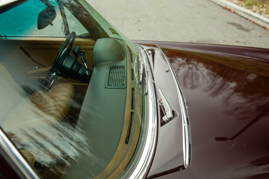 1972 Mercedes-Benz 280SE 4-Door Sedan, available for sale in North Salem, New York | Meccanic Shop North Inc. North Salem, New York 1972 Mercedes-Benz 280SE 4-Door Sedan, available for sale in North Salem, New York | Meccanic Shop North Inc. North Salem, New York