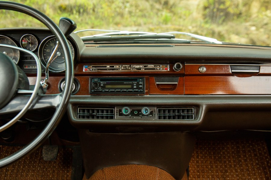 1972 Mercedes-Benz 280SE 4-Door Sedan, available for sale in North Salem, New York | Meccanic Shop North Inc. North Salem, New York 1972 Mercedes-Benz 280SE 4-Door Sedan, available for sale in North Salem, New York | Meccanic Shop North Inc. North Salem, New York