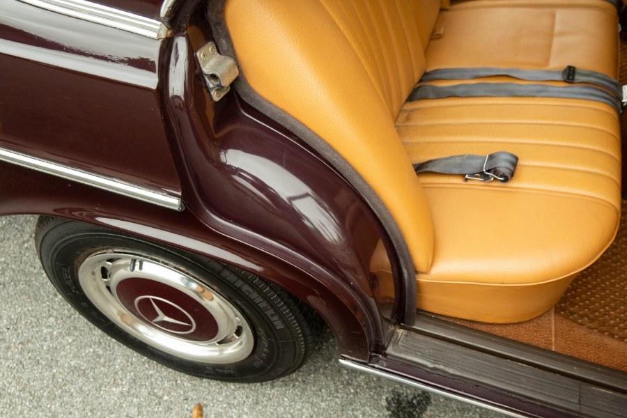1972 Mercedes-Benz 280SE 4-Door Sedan, available for sale in North Salem, New York | Meccanic Shop North Inc. North Salem, New York 1972 Mercedes-Benz 280SE 4-Door Sedan, available for sale in North Salem, New York | Meccanic Shop North Inc. North Salem, New York