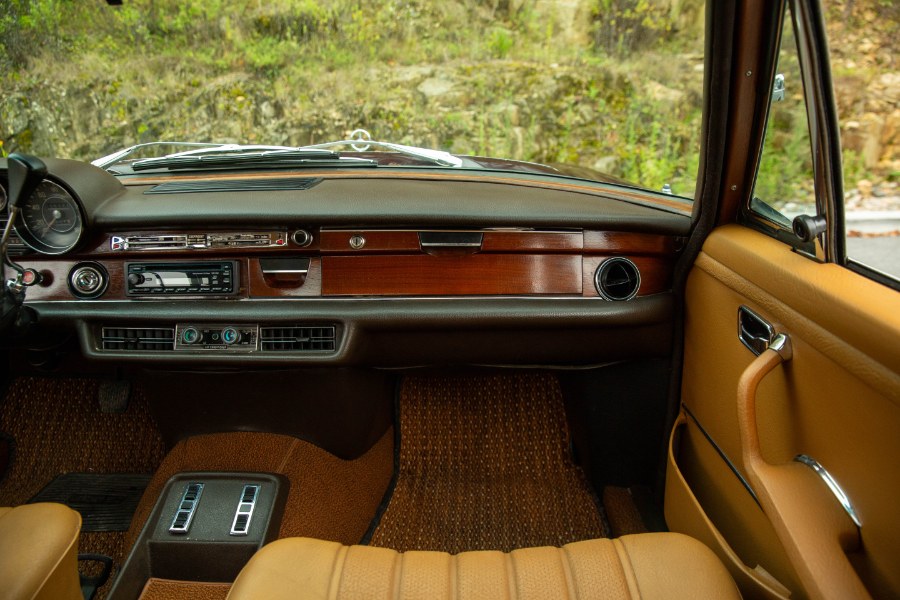 1972 Mercedes-Benz 280SE 4-Door Sedan, available for sale in North Salem, New York | Meccanic Shop North Inc. North Salem, New York 1972 Mercedes-Benz 280SE 4-Door Sedan, available for sale in North Salem, New York | Meccanic Shop North Inc. North Salem, New York