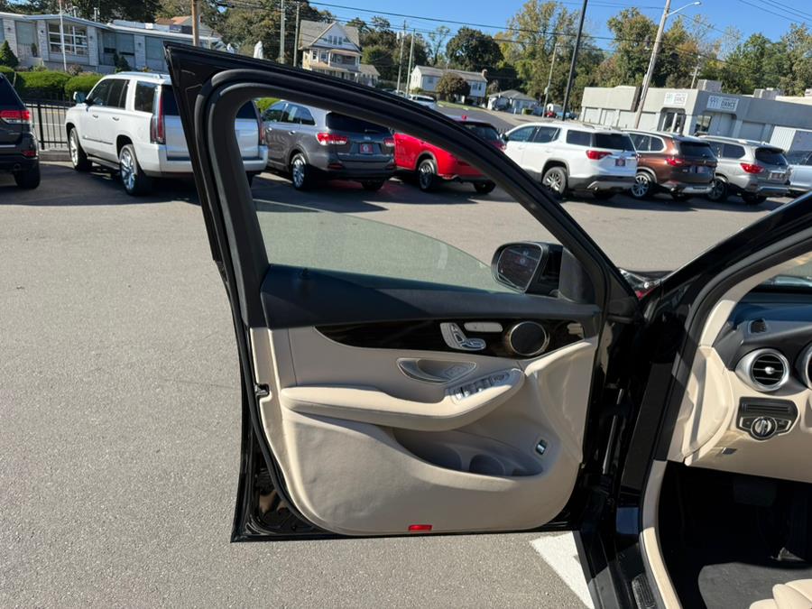 2018 Mercedes-benz Glc GLC 300, available for sale in Stratford, Connecticut | Wiz Leasing Inc. Stratford, Connecticut 2018 Mercedes-benz Glc GLC 300, available for sale in Stratford, Connecticut | Wiz Leasing Inc. Stratford, Connecticut