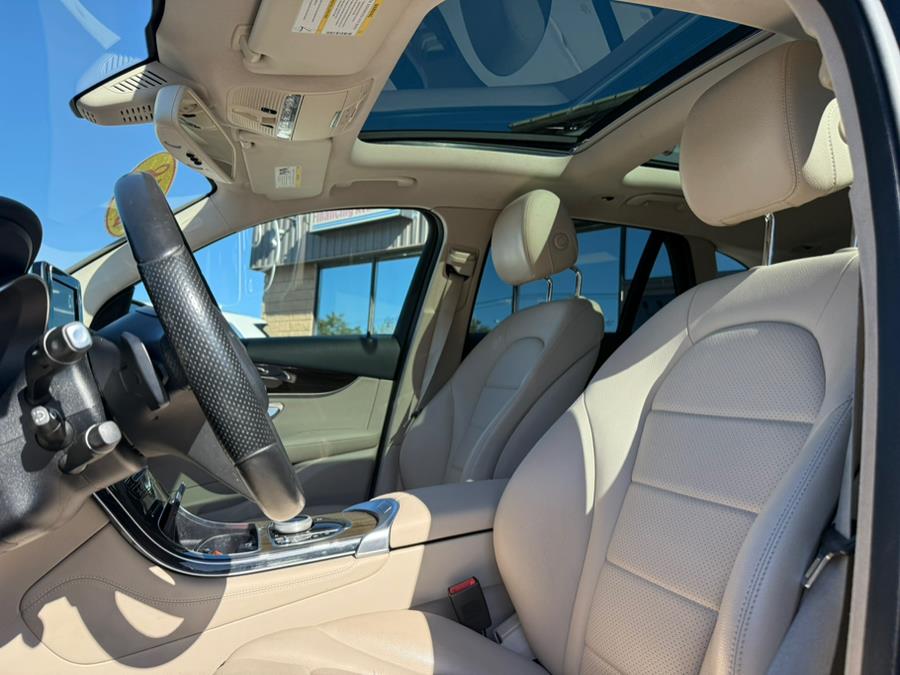 2018 Mercedes-benz Glc GLC 300, available for sale in Stratford, Connecticut | Wiz Leasing Inc. Stratford, Connecticut 2018 Mercedes-benz Glc GLC 300, available for sale in Stratford, Connecticut | Wiz Leasing Inc. Stratford, Connecticut