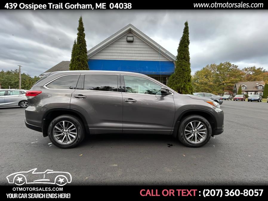 Used 2017 Toyota Highlander in Gorham, Maine | Ossipee Trail Motor Sales. Gorham, Maine