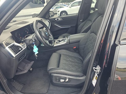 2025 BMW X5 sDrive40i Sports Activity Vehicle, available for sale in Franklin Square, New York | Luxury Motor Club. Franklin Square, New York 2025 BMW X5 sDrive40i Sports Activity Vehicle, available for sale in Franklin Square, New York | Luxury Motor Club. Franklin Square, New York