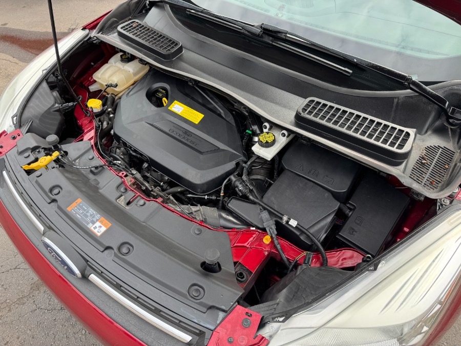 2015 Ford Escape 4WD 4dr SE, available for sale in Ortonville, Michigan | Marsh Auto Sales LLC. Ortonville, Michigan 2015 Ford Escape 4WD 4dr SE, available for sale in Ortonville, Michigan | Marsh Auto Sales LLC. Ortonville, Michigan