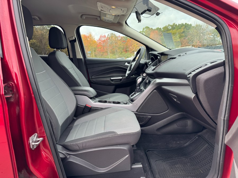 2015 Ford Escape 4WD 4dr SE, available for sale in Ortonville, Michigan | Marsh Auto Sales LLC. Ortonville, Michigan 2015 Ford Escape 4WD 4dr SE, available for sale in Ortonville, Michigan | Marsh Auto Sales LLC. Ortonville, Michigan
