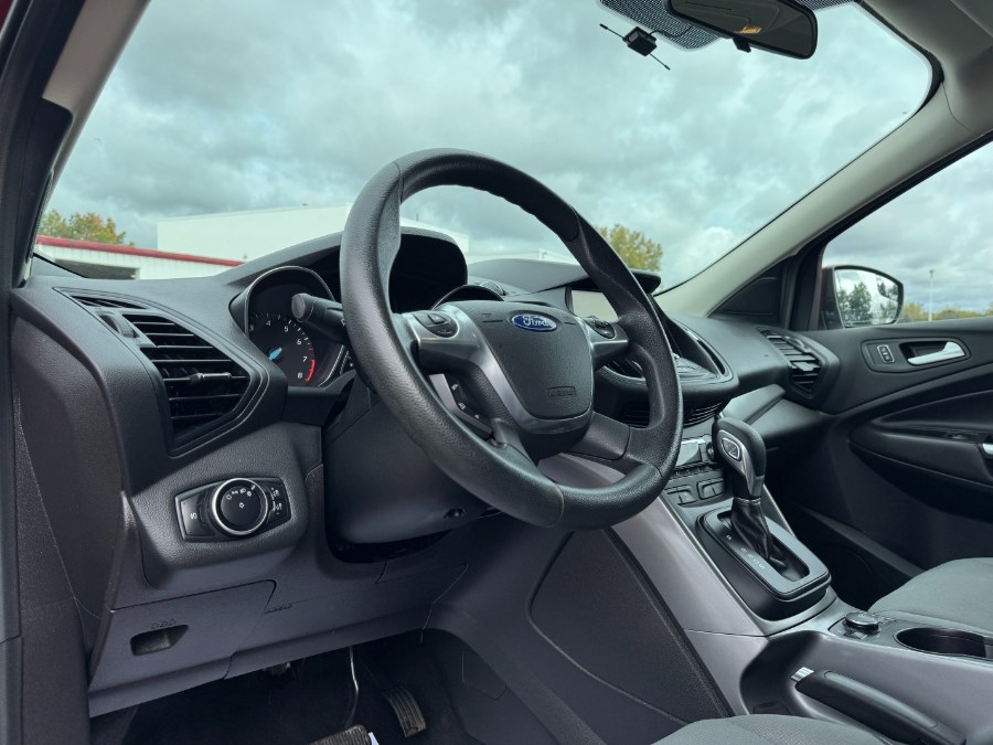 2015 Ford Escape 4WD 4dr SE, available for sale in Ortonville, Michigan | Marsh Auto Sales LLC. Ortonville, Michigan 2015 Ford Escape 4WD 4dr SE, available for sale in Ortonville, Michigan | Marsh Auto Sales LLC. Ortonville, Michigan