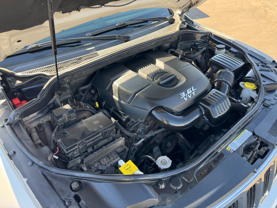 2012 Jeep Grand Cherokee 4WD 4dr Laredo, available for sale in Ortonville, Michigan | Marsh Auto Sales LLC. Ortonville, Michigan 2012 Jeep Grand Cherokee 4WD 4dr Laredo, available for sale in Ortonville, Michigan | Marsh Auto Sales LLC. Ortonville, Michigan