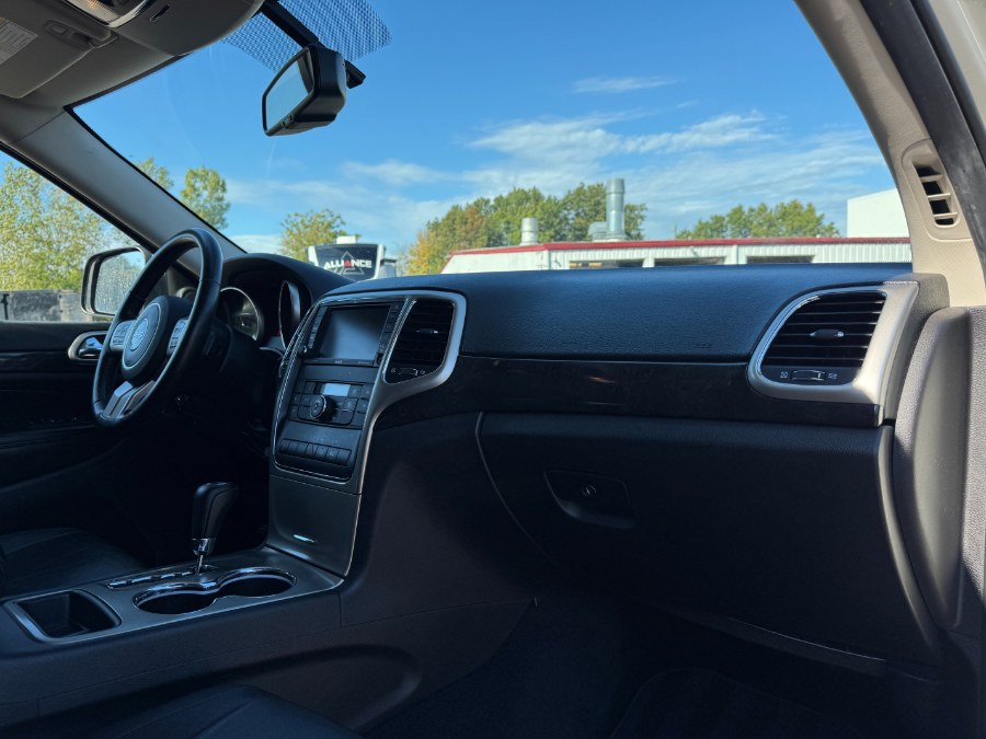 2012 Jeep Grand Cherokee 4WD 4dr Laredo, available for sale in Ortonville, Michigan | Marsh Auto Sales LLC. Ortonville, Michigan 2012 Jeep Grand Cherokee 4WD 4dr Laredo, available for sale in Ortonville, Michigan | Marsh Auto Sales LLC. Ortonville, Michigan