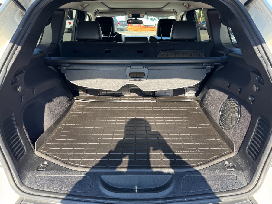 2012 Jeep Grand Cherokee 4WD 4dr Laredo, available for sale in Ortonville, Michigan | Marsh Auto Sales LLC. Ortonville, Michigan 2012 Jeep Grand Cherokee 4WD 4dr Laredo, available for sale in Ortonville, Michigan | Marsh Auto Sales LLC. Ortonville, Michigan