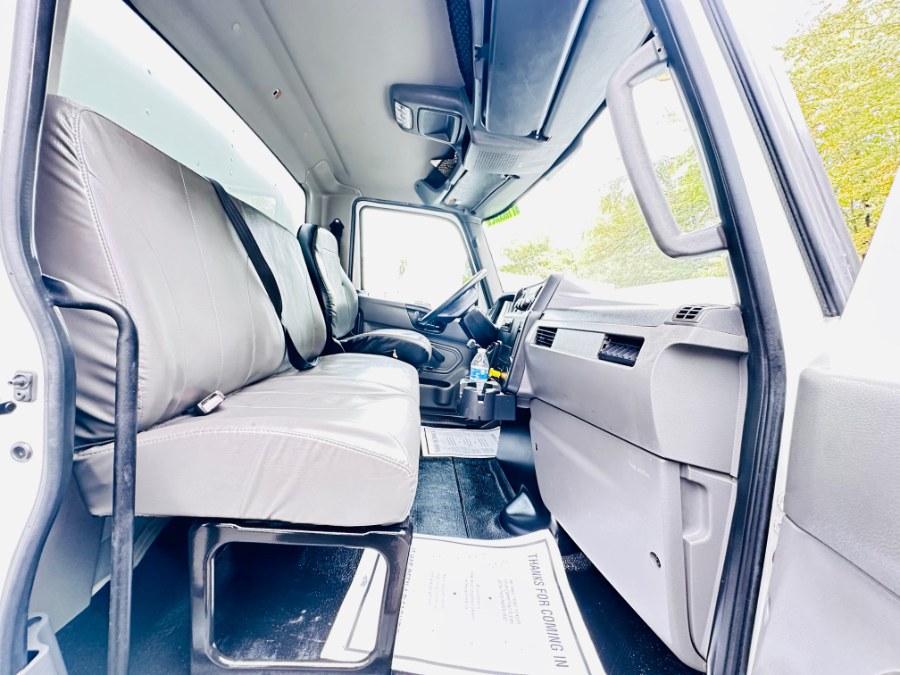 2022 International MV 607 26FT DRY BOX + CUMMINS + LIFT GATE + NO CDL, available for sale in South Amboy, New Jersey | NJ Truck Spot. South Amboy, New Jersey 2022 International MV 607 26FT DRY BOX + CUMMINS + LIFT GATE + NO CDL, available for sale in South Amboy, New Jersey | NJ Truck Spot. South Amboy, New Jersey