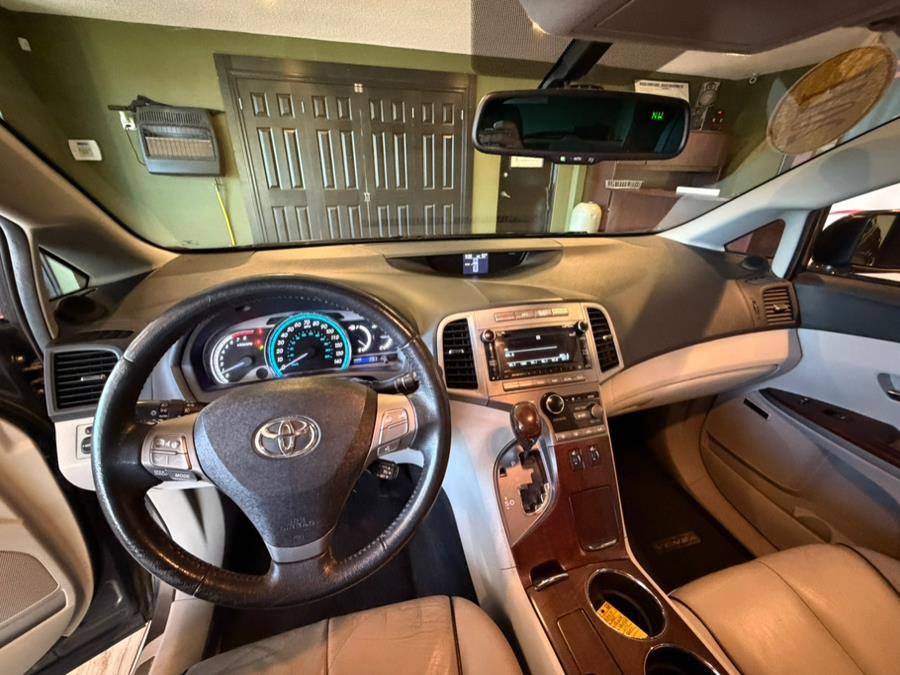 2011 Toyota Venza 4dr Wgn V6 AWD (Natl), available for sale in West Hartford, Connecticut | AutoMax. West Hartford, Connecticut 2011 Toyota Venza 4dr Wgn V6 AWD (Natl), available for sale in West Hartford, Connecticut | AutoMax. West Hartford, Connecticut