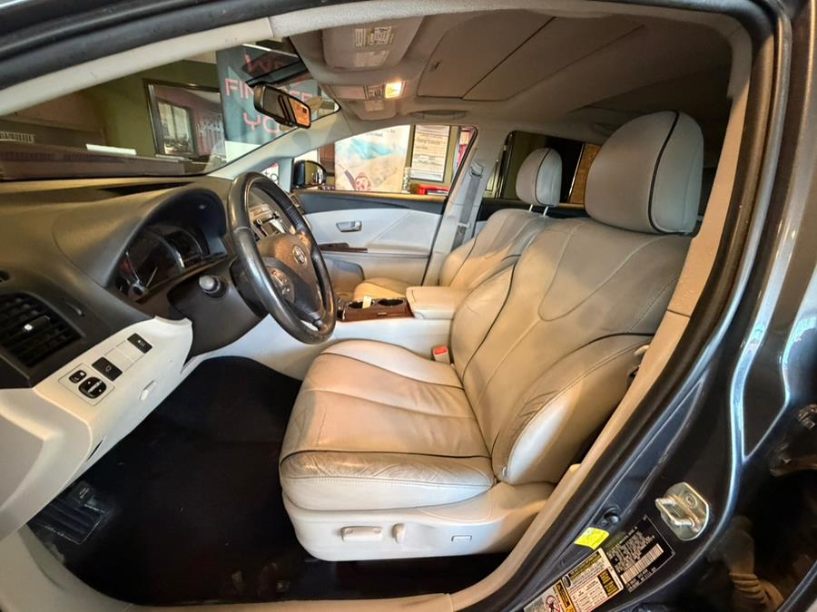 2011 Toyota Venza 4dr Wgn V6 AWD (Natl), available for sale in West Hartford, Connecticut | AutoMax. West Hartford, Connecticut 2011 Toyota Venza 4dr Wgn V6 AWD (Natl), available for sale in West Hartford, Connecticut | AutoMax. West Hartford, Connecticut