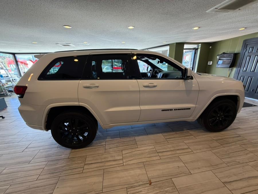 2019 Jeep Grand Cherokee Altitude 4x4, available for sale in West Hartford, Connecticut | AutoMax. West Hartford, Connecticut 2019 Jeep Grand Cherokee Altitude 4x4, available for sale in West Hartford, Connecticut | AutoMax. West Hartford, Connecticut