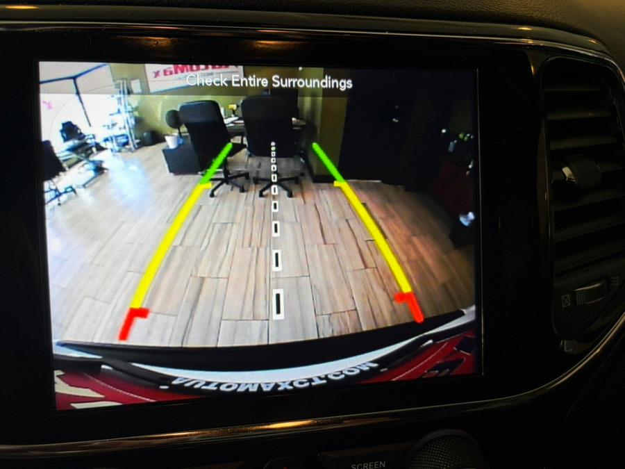 2019 Jeep Grand Cherokee Altitude 4x4, available for sale in West Hartford, Connecticut | AutoMax. West Hartford, Connecticut 2019 Jeep Grand Cherokee Altitude 4x4, available for sale in West Hartford, Connecticut | AutoMax. West Hartford, Connecticut