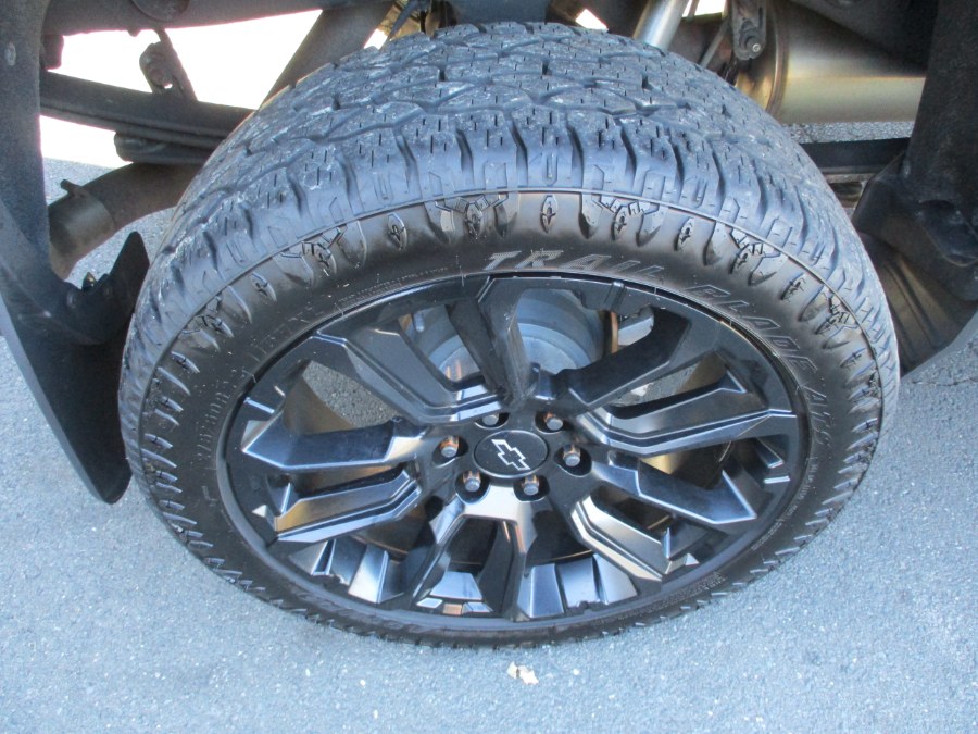 2017 Chevrolet Silverado 1500 4WD Double Cab 143.5" LT w/1LT, available for sale in Suffield, Connecticut | Suffield Auto LLC. Suffield, Connecticut 2017 Chevrolet Silverado 1500 4WD Double Cab 143.5" LT w/1LT, available for sale in Suffield, Connecticut | Suffield Auto LLC. Suffield, Connecticut
