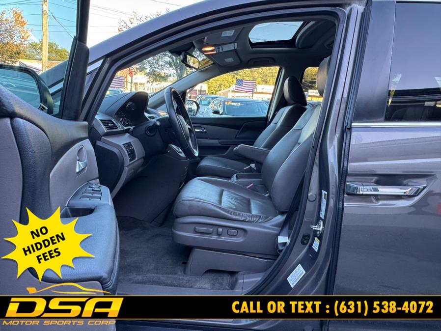2016 Honda Odyssey 5dr EX-L w/RES, available for sale in Commack, New York | DSA Motor Sports Corp. Commack, New York 2016 Honda Odyssey 5dr EX-L w/RES, available for sale in Commack, New York | DSA Motor Sports Corp. Commack, New York