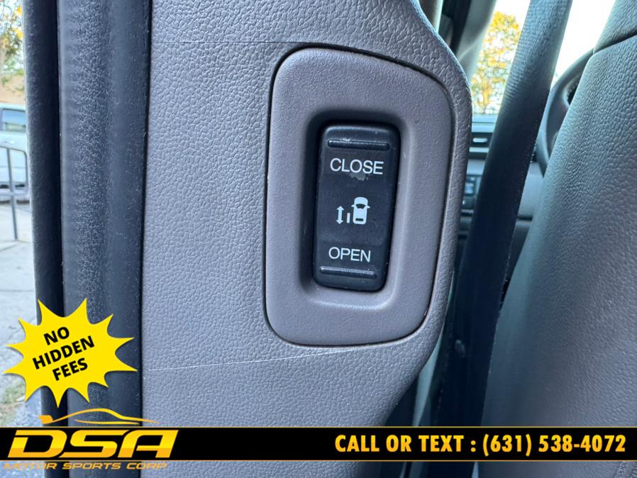 2016 Honda Odyssey 5dr EX-L w/RES, available for sale in Commack, New York | DSA Motor Sports Corp. Commack, New York 2016 Honda Odyssey 5dr EX-L w/RES, available for sale in Commack, New York | DSA Motor Sports Corp. Commack, New York