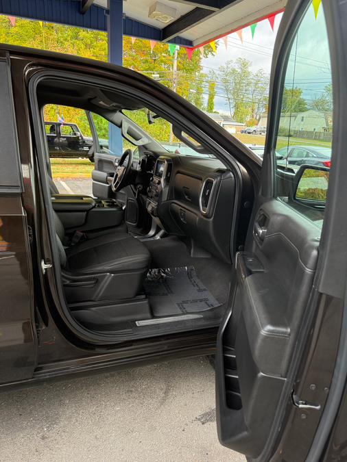 2020 Chevrolet Silverado 1500 4WD Double Cab 147" LT, available for sale in Windsor Locks, Connecticut | JANNA MOTORS LLC. Windsor Locks, Connecticut 2020 Chevrolet Silverado 1500 4WD Double Cab 147" LT, available for sale in Windsor Locks, Connecticut | JANNA MOTORS LLC. Windsor Locks, Connecticut