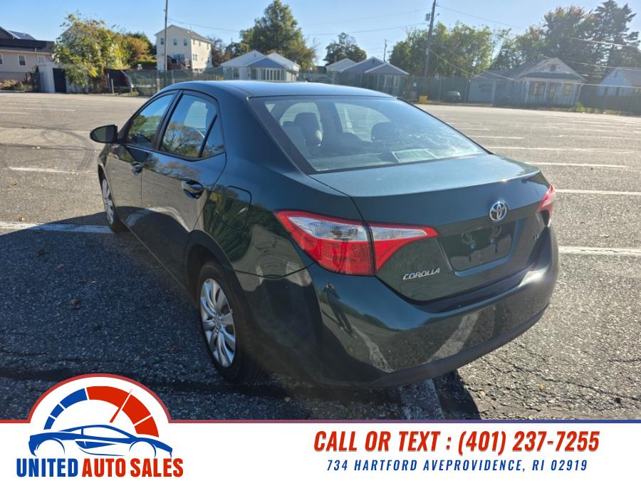 2014 Toyota Corolla LE photo 3