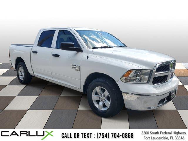 2022 Ram 1500 Classic SLT photo 3