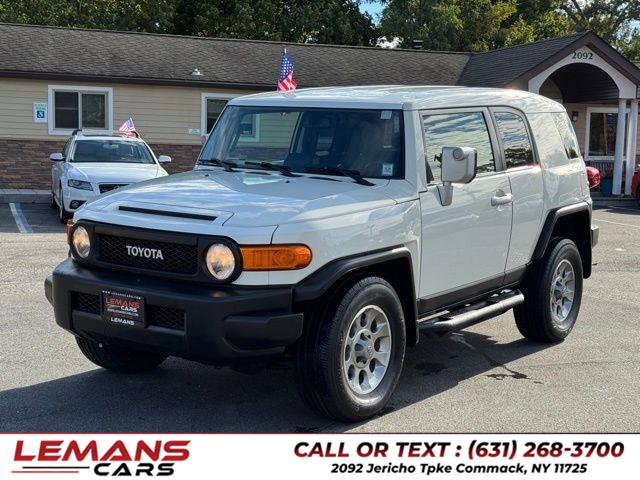 Used 2012 Toyota Fj Cruiser in Commack, New York | Lemans Cars. Commack, New York