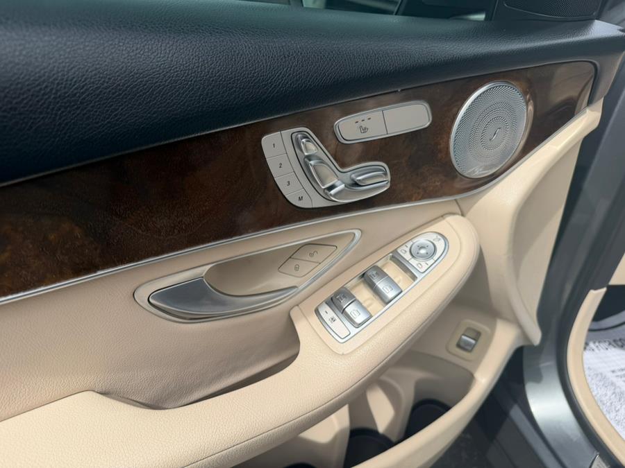 2019 Mercedes-Benz GLC GLC 300 SUV, available for sale in Hialeah, Florida | The Palm Motors LLC. Hialeah, Florida 2019 Mercedes-Benz GLC GLC 300 SUV, available for sale in Hialeah, Florida | The Palm Motors LLC. Hialeah, Florida