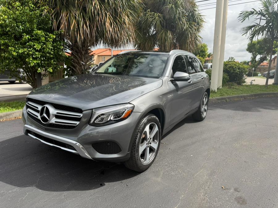 2019 Mercedes-Benz GLC GLC 300 SUV, available for sale in Hialeah, Florida | The Palm Motors LLC. Hialeah, Florida 2019 Mercedes-Benz GLC GLC 300 SUV, available for sale in Hialeah, Florida | The Palm Motors LLC. Hialeah, Florida